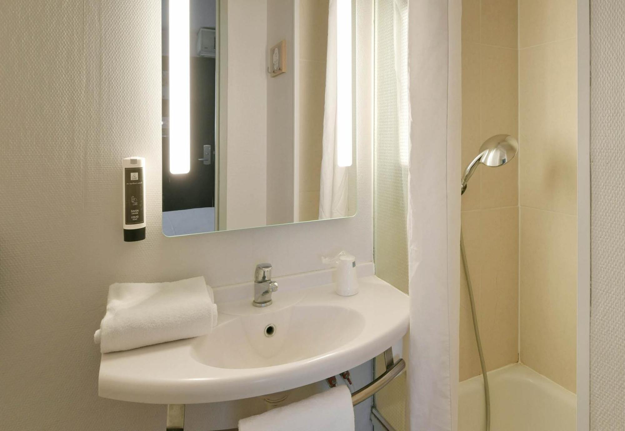 B&B Hotel Le Mans Sud Arnage Exteriör bild